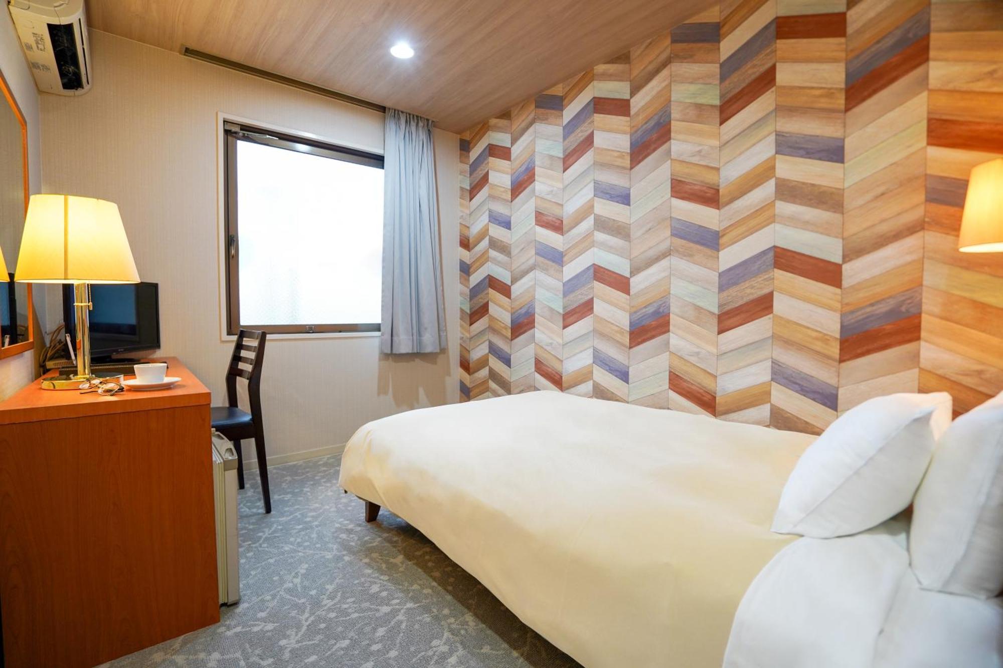 Hotel New Gaea Iizuka Экстерьер фото